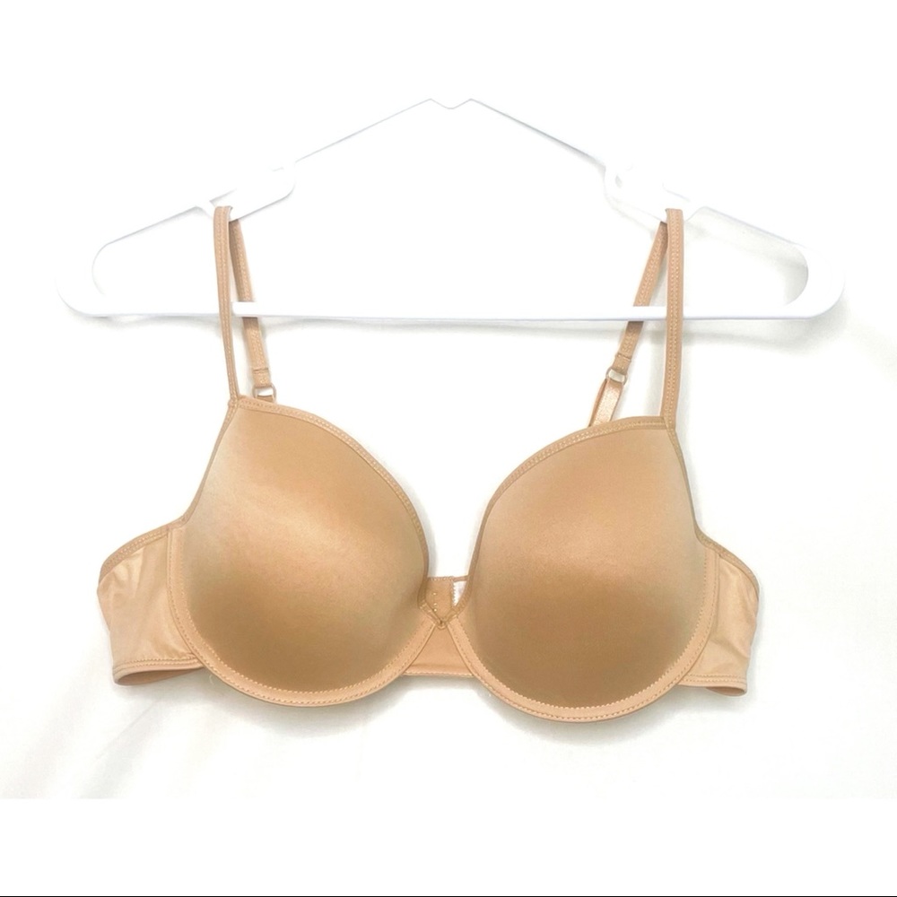 Maidenform women’s Nude bra size 38C , in perfect condition, only worn once!